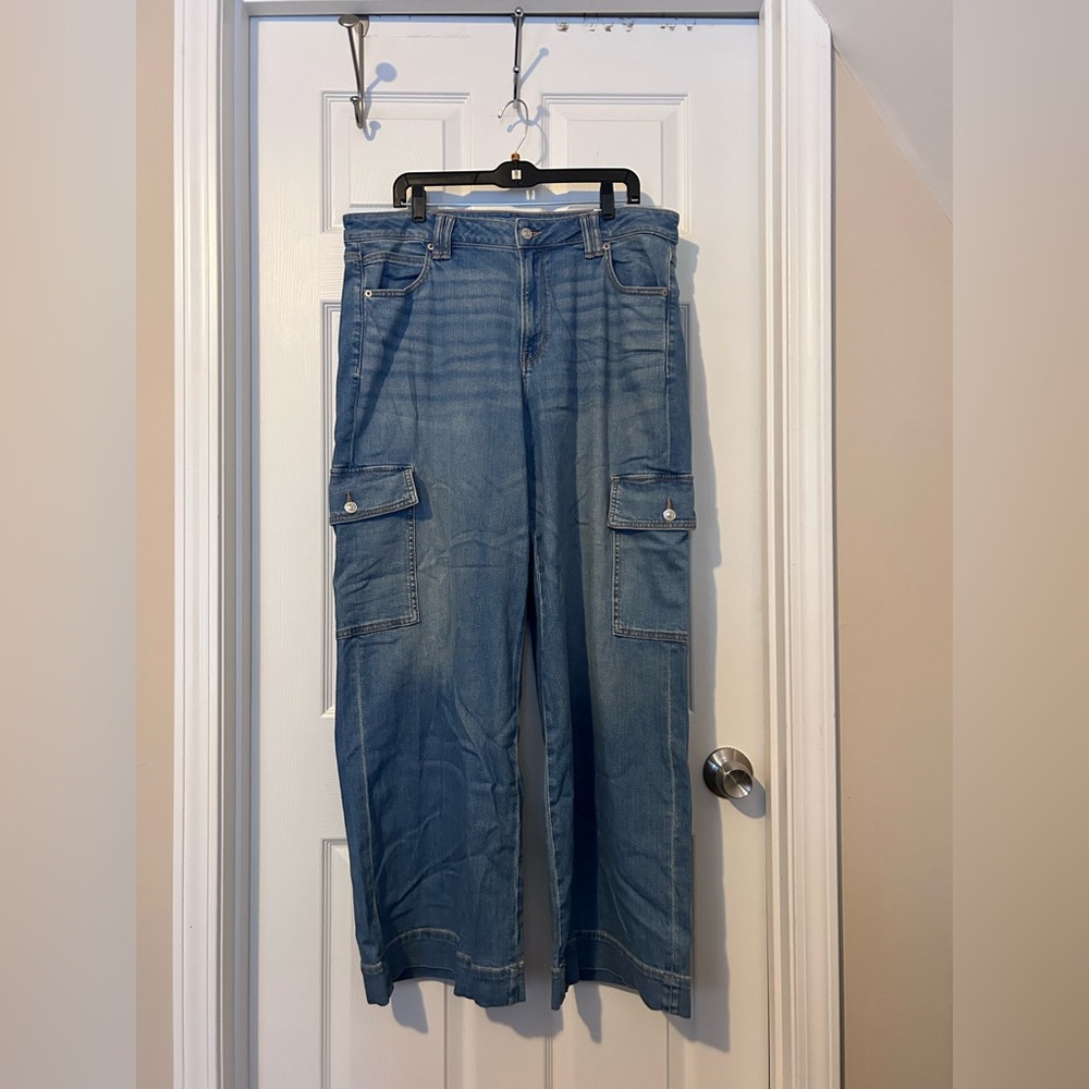 Brand new never worn tags on American Eagle Outfitters Blue Women's Jeans